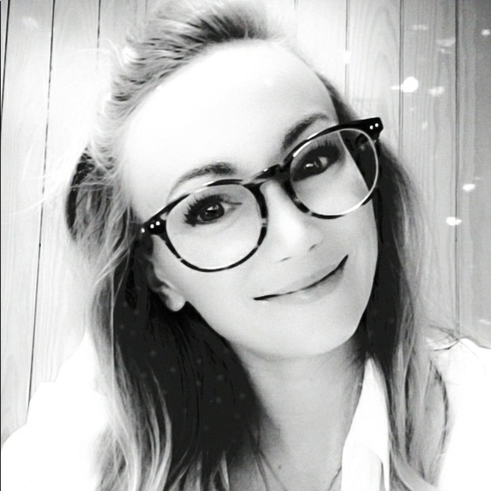 Meet your Posher, Elaine